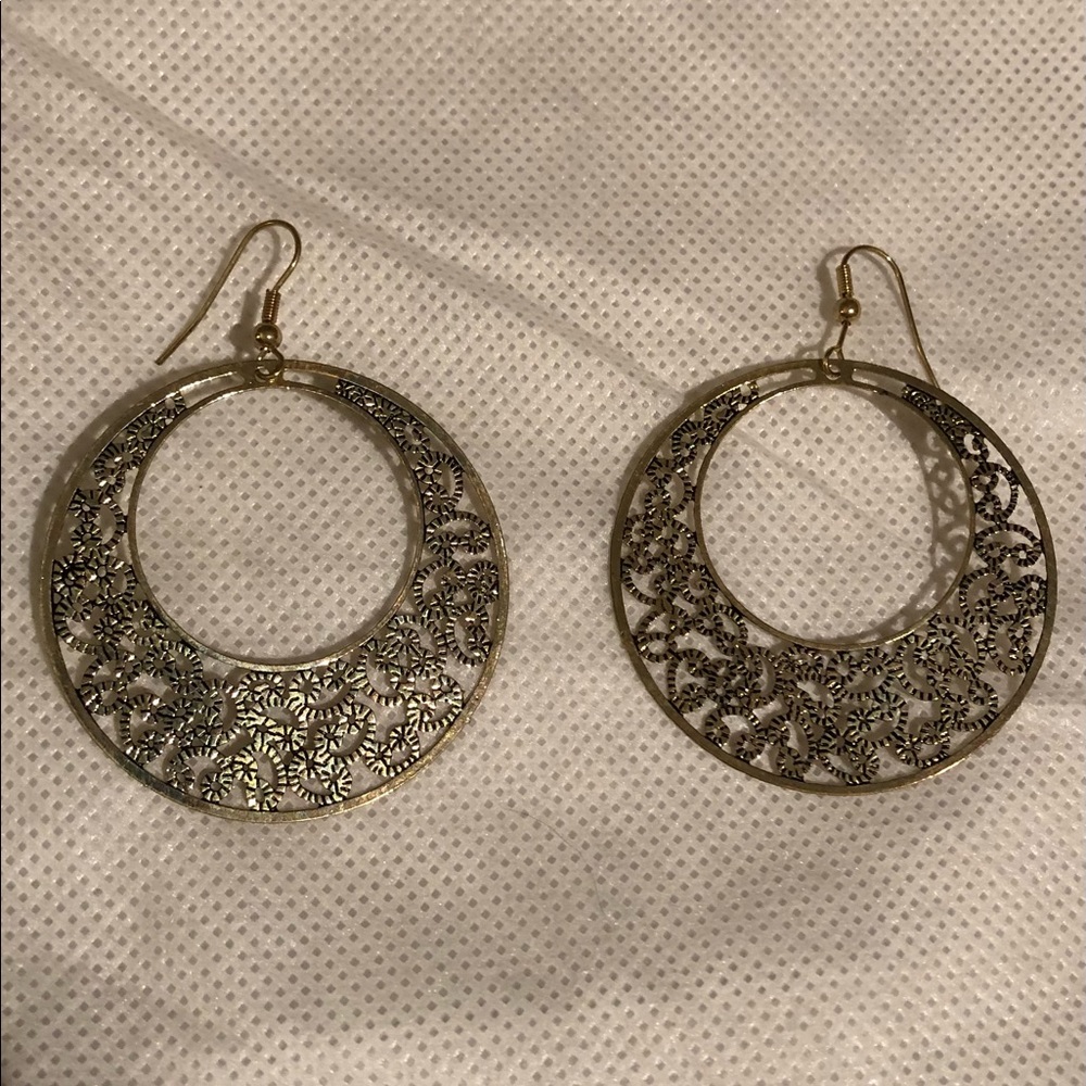 Urban Outfitters Gold Filigree Hoop Earrings